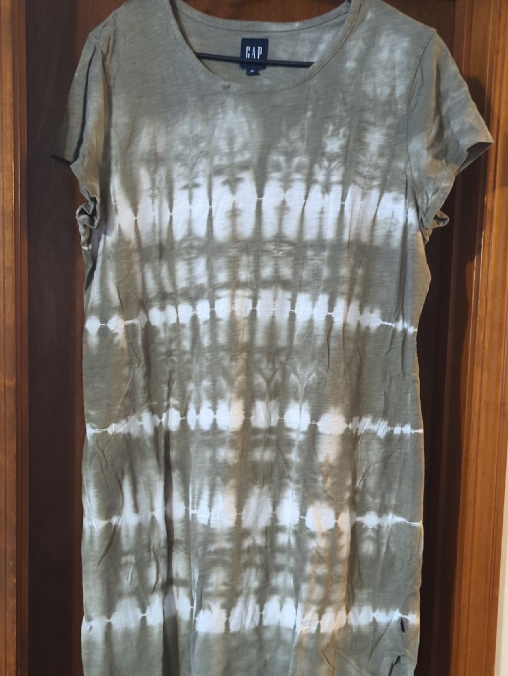 GAP Olive Green and White Tie-Dye Short Sleeve Dress